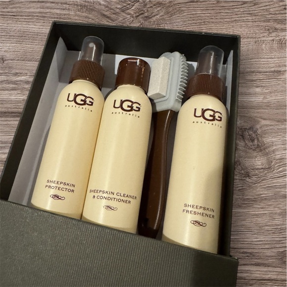 NWT UGG Sheepskin Care Kit - Picture 2 of 3